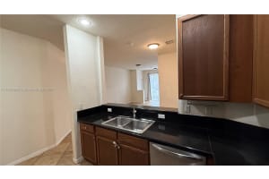 5866 Hampton Hills Blvd 5866 Tamarac, FL 33321 - MLS#A11881569