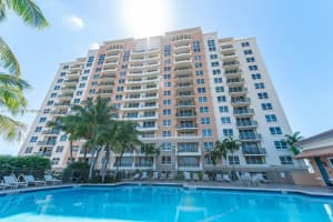 3232 Sw 22nd Ter 1910, Miami