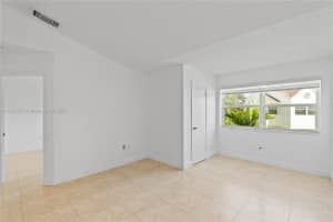 17580 Nw 67th Pl D-1 Hialeah, FL 33015 - MLS#A11881705