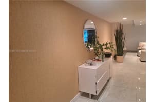 468 Golden Isles Dr 202 Hallandale Beach, FL 33009 - MLS#A11881722