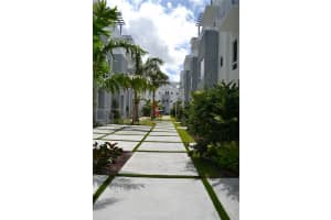 9117 Nw 33rd St Doral, FL 33172 - MLS#A11881750