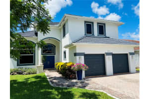 704 Nw 129th Ct Miami, FL 33182 - MLS#A11881758
