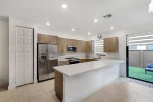 15809 Nw 91st Ct Miami Lakes, FL 33018 - MLS#A11881767