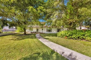 2700 Granada Blvd Coral Gables, FL 33134 - MLS#A11881778