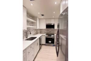 90 Edgewater Dr 212 Coral Gables, FL 33133 - MLS#A11881787