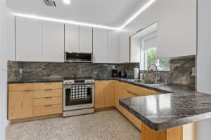 340 Bamboo Rd North Palm Beach Shores, FL 33404 - MLS#A11881796