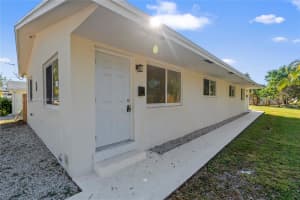 5812 Buchanan St 1-2 Hollywood, FL 33021 - MLS#A11881813