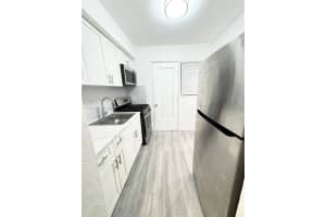 7435 Byron Ave 2 Miami Beach, FL 33141 - MLS#A11881835