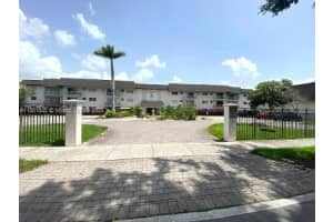 8601 Sw 94th St 227w, Miami