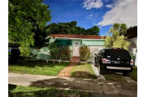 140 Sw 48th Ct, Miami