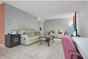 16558 Ne 26th Ave 2a North Miami Beach, FL 33160 - MLS#A11881858