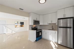 5814 Buchanan St 2 Hollywood, FL 33021 - MLS#A11881859