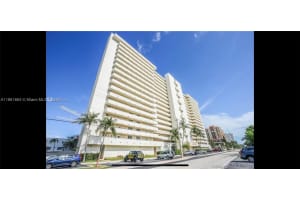 2200 Ne 33rd Ave 3g Fort Lauderdale, FL 33305 - MLS#A11881864