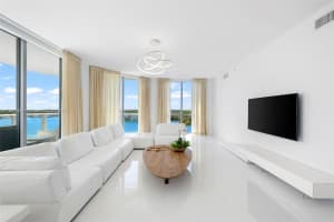 17111 Biscayne Blvd 1110 North Miami Beach, FL 33160 - MLS#A11881894