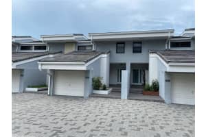 231 Poinciana Dr 401, Sunny Isles Beach