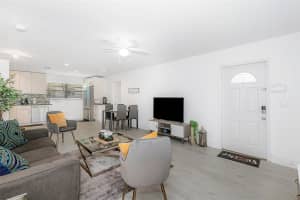 201 Columbus Pkwy B Hollywood, FL 33021 - MLS#A11881940