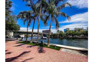 185 Sw 7th St 3704 Miami, FL 33130 - MLS#A11881997