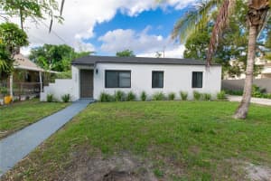 769 Nw 118th St, Miami