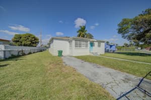 1471 Nw 93rd St, Miami