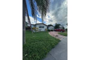 4700 Taft St Hollywood, FL 33021 - MLS#A11882046