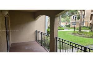 215 Sw 117th Ter 14104 Pembroke Pines, FL 33025 - MLS#A11882048