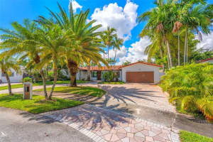 21000 Ne 18th Ct, Miami