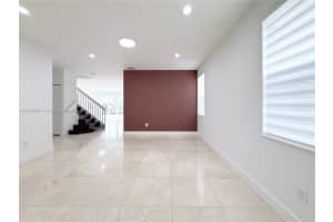 10423 Nw 70th Ln Doral, FL 33178 - MLS#A11882066