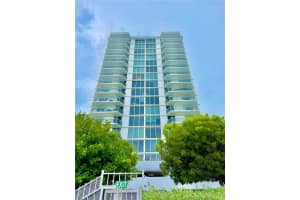 2401 Collins Ave 611 Miami Beach, FL 33140 - MLS#A11882086