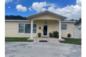 9361 Sw 16th St, Miami