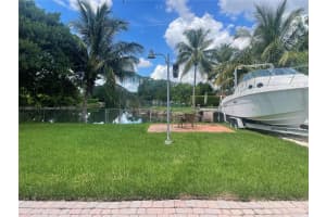 9361 Sw 16th St Miami, FL 33165 - MLS#A11882131