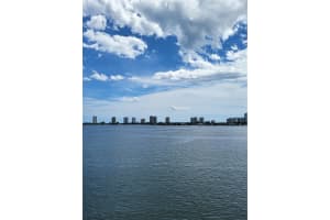 801 Lake Shore Dr 502, Lake Park
