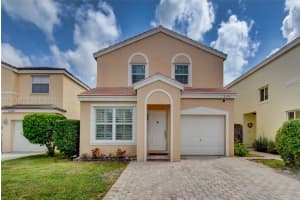 6194 Buena Vista Dr 6194 Margate, FL 33063 - MLS#A11882159
