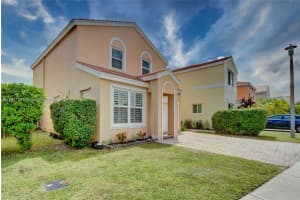 6194 Buena Vista Dr 6194 Margate, FL 33063 - MLS#A11882159