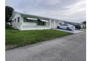 6806 Nw 75th Dr, Tamarac