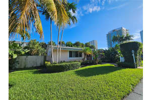 3221 Ne 7th Pl B Pompano Beach, FL 33062 - MLS#A11882199