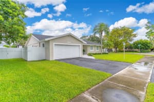 13925 Sw 107th Ter Miami, FL 33186 - MLS#A11882232