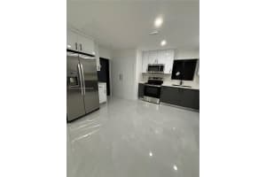 6813 Sw 10th Ct Pembroke Pines, FL 33023 - MLS#A11882241