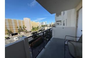 401 Golden Isles Dr 415 Hallandale Beach, FL 33009 - MLS#A11882258