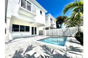 1602 Hayes St Hollywood, FL 33020 - MLS#A11882281