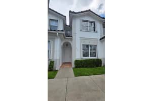 5570 Nw 107th Ave 902 Doral, FL 33178 - MLS#A11882286