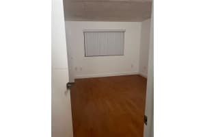 MLS# A11882296, Hialeah, Florida 33015