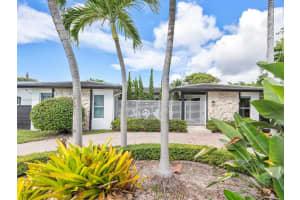 11407 N Bayshore Dr North Miami, FL 33181 - MLS#A11882311