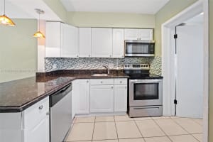 2433 Nw 9th Ter 0 Wilton Manors, FL 33311 - MLS#A11882314