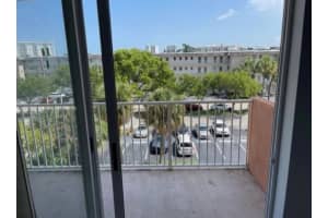 2200 E Hallandale Beach Blvd 412 Hallandale Beach, FL 33009 - MLS#A11882354