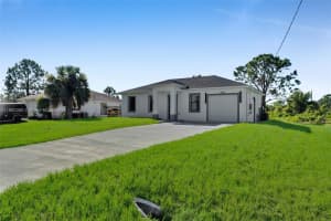 2709 50th St W. Lehigh Acres, FL 33971 - MLS#A11882380