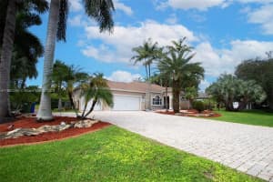 5911 Sw 199th Ave Pembroke Pines, FL 33332 - MLS#A11882399
