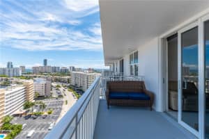 427 Golden Isles Dr 16f Hallandale Beach, FL 33009 - MLS#A11882403