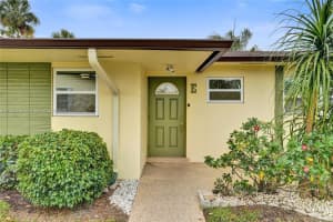 2921 W Crosley Dr W E West Palm Beach, FL 33415 - MLS#A11882407