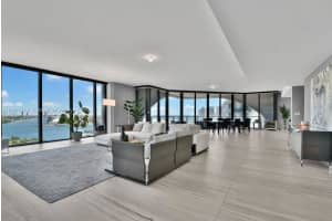 1000 Biscayne Blvd 1901 Miami, FL 33132 - MLS#A11882427