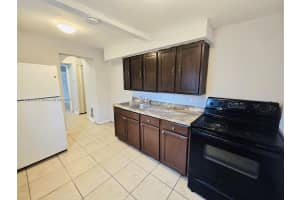 2724 Nw 7th St Fort Lauderdale, FL 33311 - MLS#A11882429